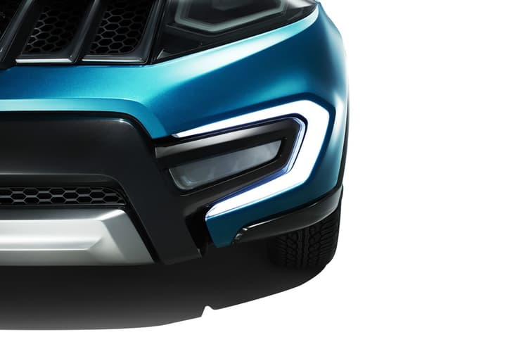 New Suzuki iV-4 concept SUV photo gallery